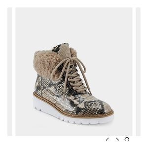 🎉🎉2X Host Pick🎉🎉 Like new Alden Aerosole Boot 7.5 - worn once. Great boot!